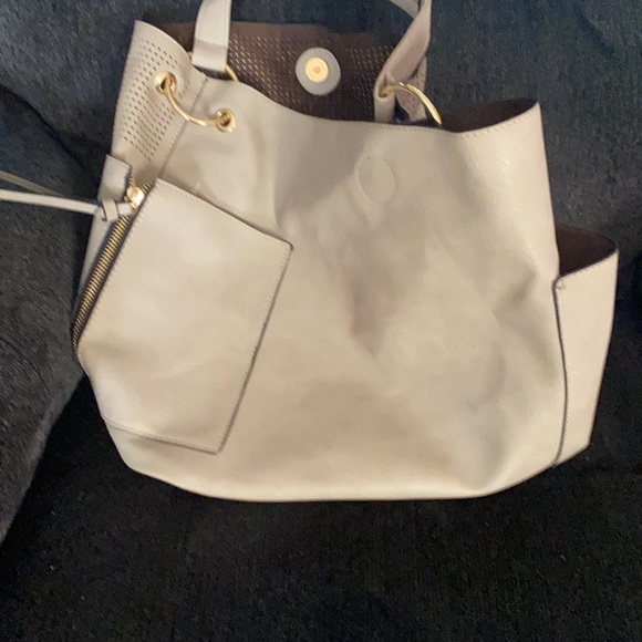 Women’s bag with 2 side pockets with zippers - Picture 2 of 2